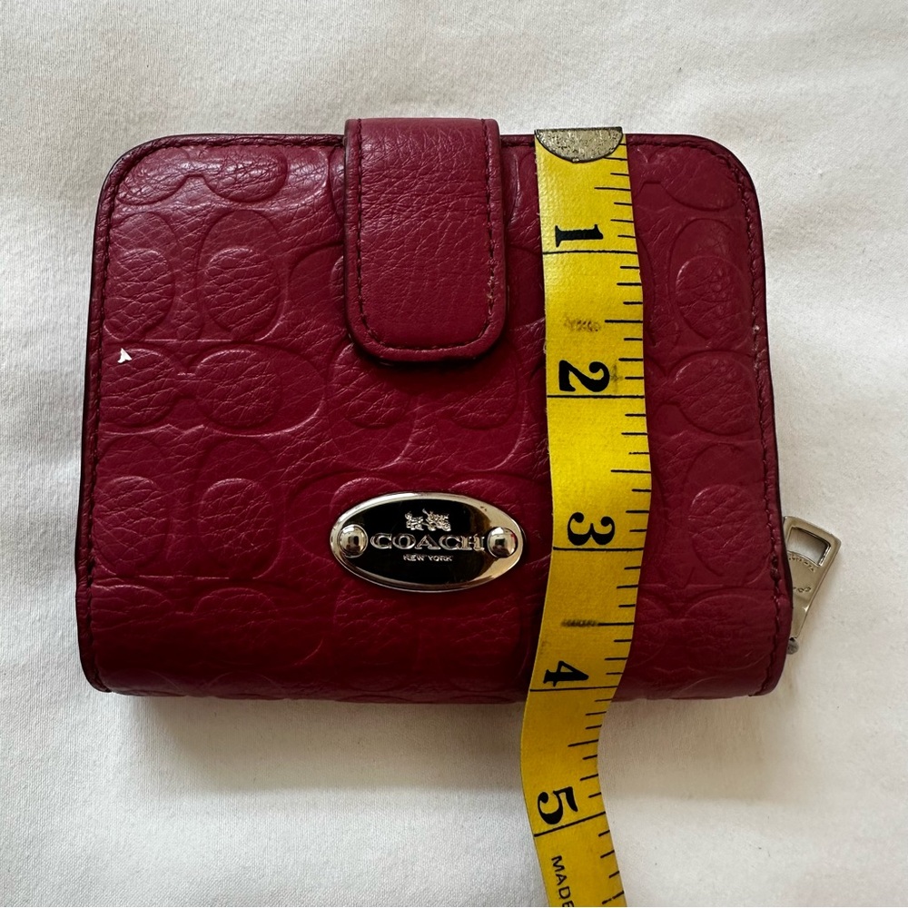 Coach Signature Embossed Pebble Leather Medium Zip Around Wallet in Sunset Red - Picture 10 of 10